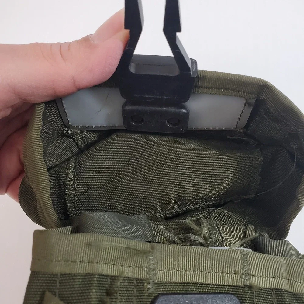 US Army Ammo Pouch Canvas Vintage Military W/‎ Metal Belt Clips